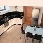 Apartmán Sculpture Gallery Apartment, Vysne Ruzbachy, Garden, Garage Vyšné Ružbachy