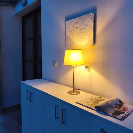 Sculpture Gallery Apartment, Vysne Ruzbachy, Garden, Garage Apartmán *
