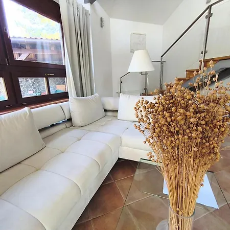 Apartmán Sculpture Gallery Apartment, Vysne Ruzbachy, Garden, Garage *