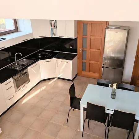 Apartmán Sculpture Gallery Apartment, Vysne Ruzbachy, Garden, Garage Vyšné Ružbachy