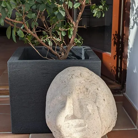 Sculpture Gallery Apartment, Vysne Ruzbachy, Garden, Garage Apartmán